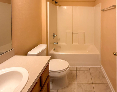 6860 Skaff Avenue - Photo Thumbnail 18