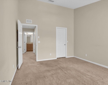 575 Oakleaf Plantation Parkway - Photo Thumbnail 9