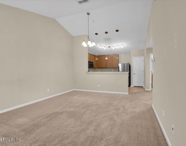 575 Oakleaf Plantation Parkway - Photo Thumbnail 2