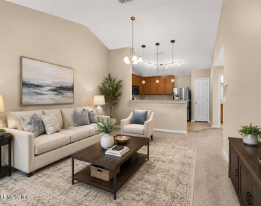 575 Oakleaf Plantation Parkway - Photo Thumbnail 3