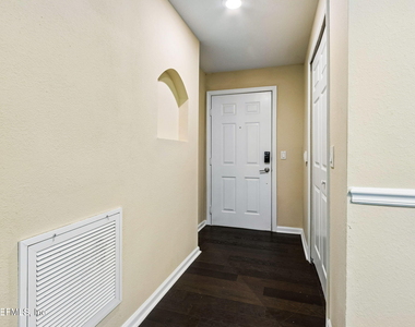 8550 Touchton Road - Photo Thumbnail 3
