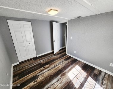 3238 Townsend Boulevard - Photo Thumbnail 10