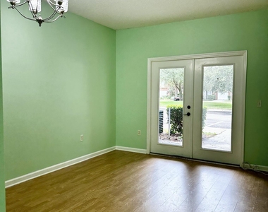 1520 Fieldview Drive - Photo Thumbnail 1
