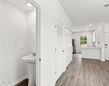 308 Palmetto Ridge Road - Photo Thumbnail 13