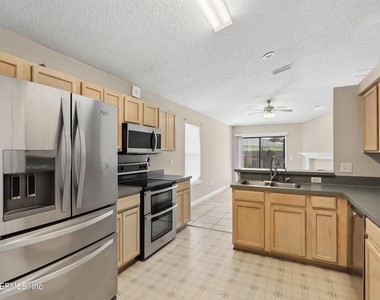 3422 Brahma Bull Court - Photo Thumbnail 12