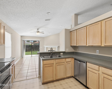 3422 Brahma Bull Court - Photo Thumbnail 16