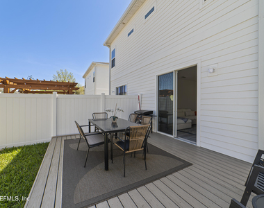 809 7th Avenue S - Photo Thumbnail 12