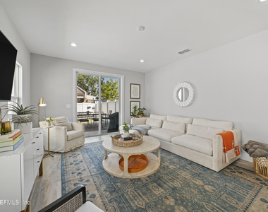 809 7th Avenue S - Photo Thumbnail 7