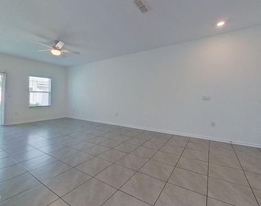 3980 Bay Hawk Court - Photo Thumbnail 4