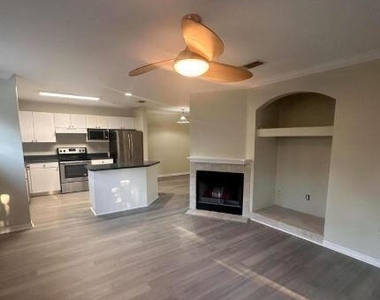 3591 Kernan Boulevard S - Photo Thumbnail 7
