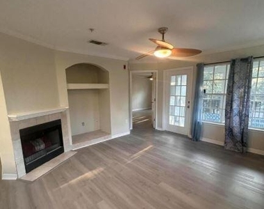 3591 Kernan Boulevard S - Photo Thumbnail 6
