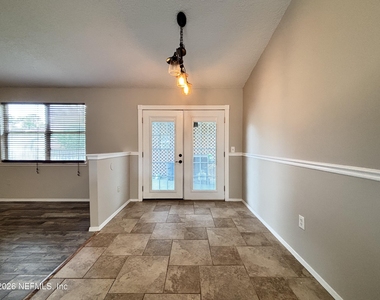 1270 Tahoe Court - Photo Thumbnail 6