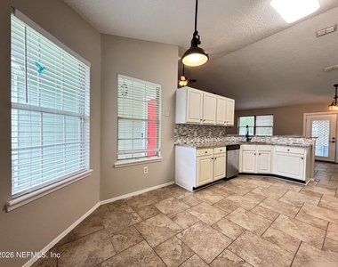 1270 Tahoe Court - Photo Thumbnail 5