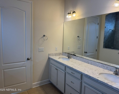 186 Lone Eagle Way - Photo Thumbnail 28