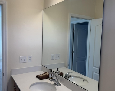 186 Lone Eagle Way - Photo Thumbnail 54
