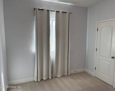 186 Lone Eagle Way - Photo Thumbnail 48