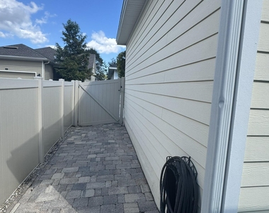 186 Lone Eagle Way - Photo Thumbnail 39