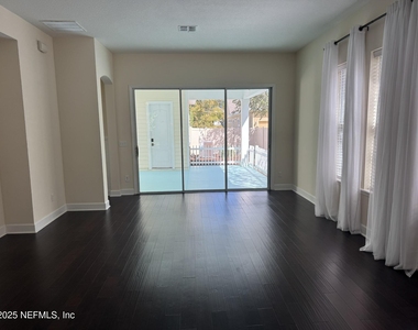 186 Lone Eagle Way - Photo Thumbnail 19