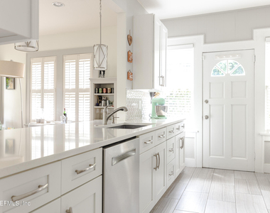 2944 Olga Place - Photo Thumbnail 25
