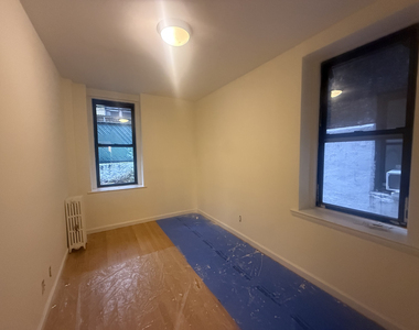 152 East 84th Street - Photo Thumbnail 4