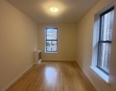 152 East 84th Street - Photo Thumbnail 3