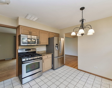 8s122 Washington Street - Photo Thumbnail 9