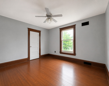 506 Barrett Street - Photo Thumbnail 11