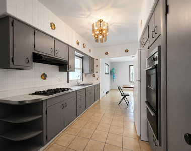 506 Barrett Street - Photo Thumbnail 7