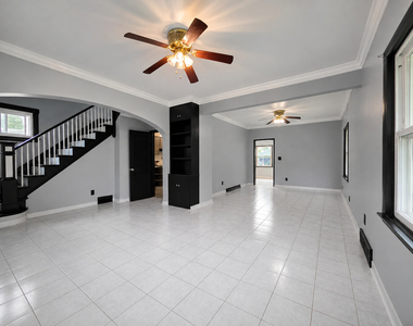 506 Barrett Street - Photo Thumbnail 3
