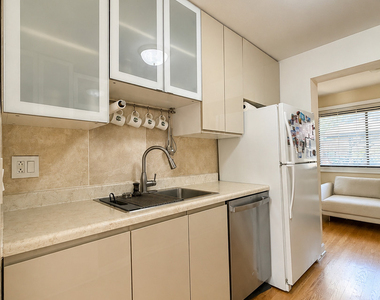495 Crow Lane - Photo Thumbnail 8