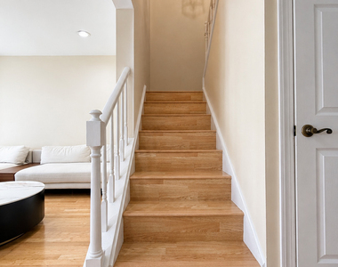 495 Crow Lane - Photo Thumbnail 18