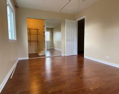 333 Regatta Point - Photo Thumbnail 7