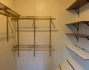 333 Regatta Point - Photo Thumbnail 8