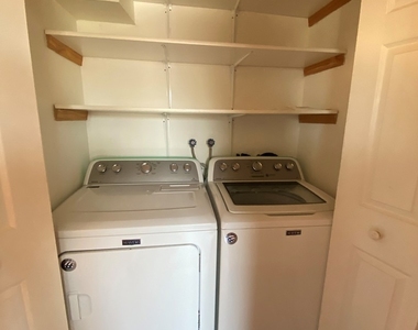 333 Regatta Point - Photo Thumbnail 13