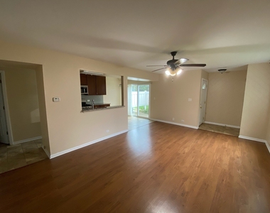333 Regatta Point - Photo Thumbnail 3