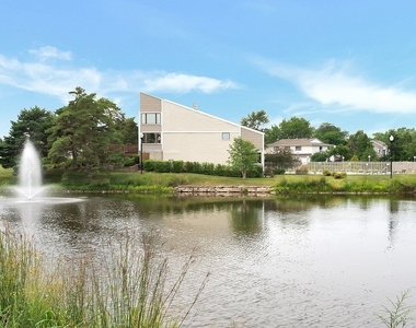 333 Regatta Point - Photo Thumbnail 17