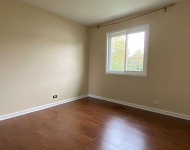 333 Regatta Point - Photo Thumbnail 9