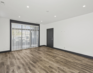 6422 S Drexel Avenue - Photo Thumbnail 6