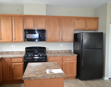 10225 Camden Lane - Photo Thumbnail 8