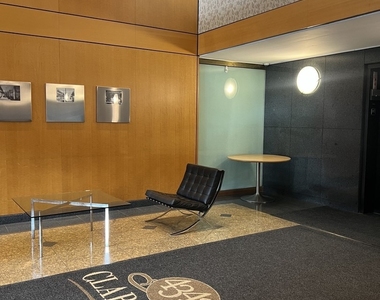 4343 N Clarendon Avenue - Photo Thumbnail 37