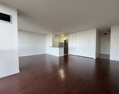 4343 N Clarendon Avenue - Photo Thumbnail 28