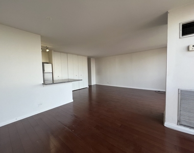 4343 N Clarendon Avenue - Photo Thumbnail 26