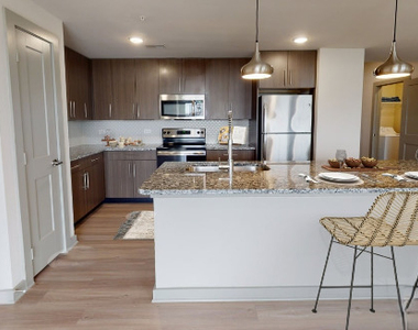 690 E Algonquin Road - Photo Thumbnail 1