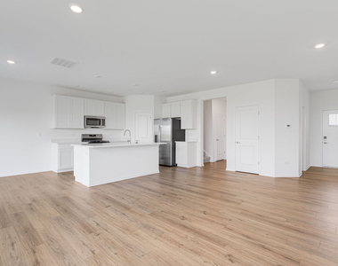 25650 W Wakefield Drive - Photo Thumbnail 3