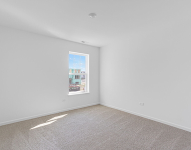 25650 W Wakefield Drive - Photo Thumbnail 14