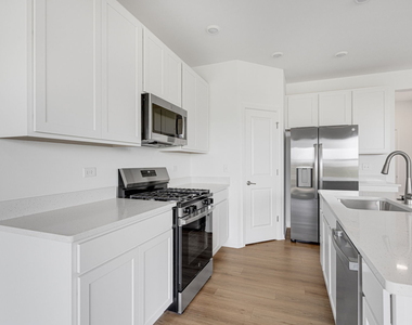 25650 W Wakefield Drive - Photo Thumbnail 5