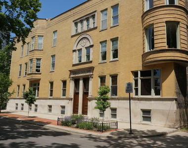 325 W Wisconsin Street - Photo Thumbnail 1