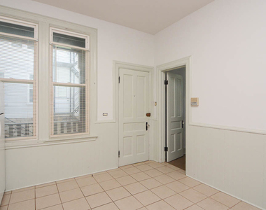 3224 N Racine Avenue - Photo Thumbnail 4