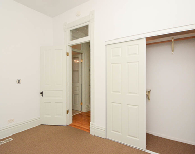 3224 N Racine Avenue - Photo Thumbnail 12