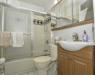 3222 N Racine Avenue - Photo Thumbnail 17
